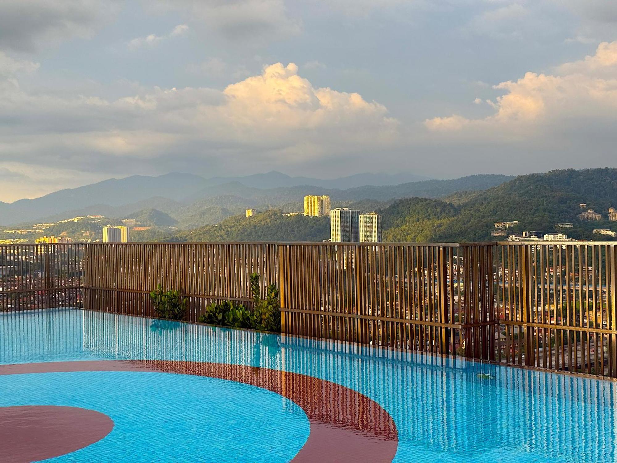3 Towers Jalan Ampang By Serenity Vacation Homes Куала-Лумпур Экстерьер фото